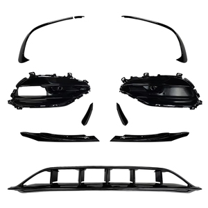 Kit carrosserie avec spoiler avant, grille de pare-chocs et aileron pour Mercedes Classe A W176 A200 A260 <span class=keywords><strong>A45</strong></span> AMG 2016-2018 - Product Image 1