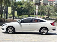 Voiture d'occasion pratique Honda Civic 2017 1.0T 6MT 180TURBO Comfort Edition Berline LHD fiable pour l'exportation
