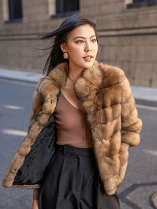 <span class=keywords><strong>Cappotto</strong></span> Personalizzato all'Ingrosso in Vera Pelliccia di Visone e Zibellino, Lussuoso, Soffice ed Elegante, Modello Corto Classico con <span class=keywords><strong>Collo</strong></span> Alto da Donna - Product Image 5