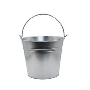 Balde de Metal Galvanizado de 12L com Cabo Reforçado, Resistente à Ferrugem, Balde para Água e Armazenamento, Balde de Ferro Galvanizado de Alta Resistência - Product Image 3
