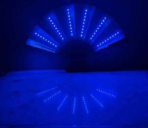 Ventilador Plegable LED Portátil a Pilas con Luz, Accesorios Luminosos para Espectáculos Nocturnos, Discotecas, Arte Popular, Manualidades, Publicidad DIY - Product Image 3