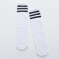 Offre Spéciale été étudiant chaussettes pour enfants rayé genou hauteur mi-mollet femmes chaussettes Logo personnalisé sur la jambe