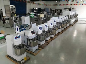 20L fabriqué en Chine Offre Spéciale bon <span class=keywords><strong>prix</strong></span> usine <span class=keywords><strong>de</strong></span> boulangerie <span class=keywords><strong>entreprise</strong></span> industrielle <span class=keywords><strong>de</strong></span> haute qualité pâte à pain mélangeur planétaire petite capacité - Product Image 4