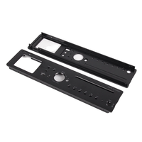 Plaques frontales en aluminium anodisé usinées sur mesure par CNC, châssis métalliques pour panneaux avant de haut-parleurs d'équipements audio