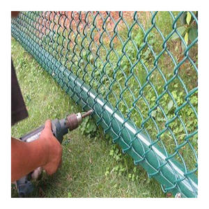 Customized PVC Coated Green Chain Link Fence <b>Wire</b> <b>Mesh</b> Roll Heat Treated Wood for Sports Field - Product Image 6
