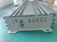 Amplificateur de voiture RS3000 Mono Classe D RMS 3000W avec rapport signal-bruit de 80 dB et tension de 12 V