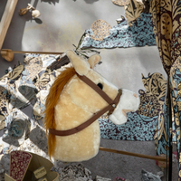 Marionnette cheval en peluche Velboa recyclée écologique avec bâton en bois pour enfants, certifiée EN71, sûre, interactive et amusante, pour tous les âges