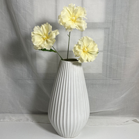 Usine En Gros Élégant Multi Couleur 3 Têtes Tige Faux Soie Hibiscus Artificielle Fleur D'hibiscus dans Un Vase pour La Décoration De Mariage