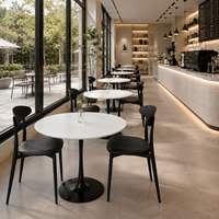 Ensemble de table à manger ronde blanche en forme de tulipe, chaises rembourrées noires, mobilier commercial pour bistrot et restaurant, fabricant, personnalisable, OEM