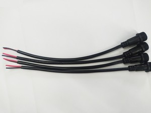 QUANWEI 2 3 4针母头公头注塑圆螺纹防水铜芯PVC绝缘家用电器LED灯条 - Product Image 4