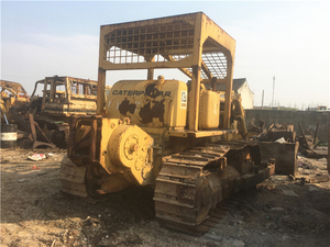 Bulldozer sur chenilles Caterpillar D7G d'occasion en bon état, modèle 2023, capacité de bulldozing de 8,6 m, puissance de 90 CV, 25000 kg - Product Image 5