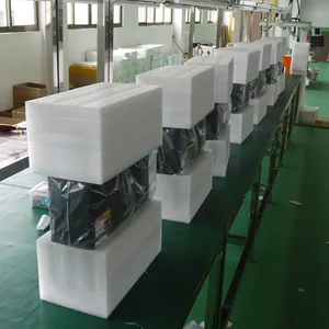Armadio per Batterie agli Ioni di Litio da 241kWh per Esterni, Sistema di Accumulo Energetico Industriale e Commerciale (BESS) con Grado di Protezione IP55 e Efficienza del 91% - Disponibile - Product Image 4