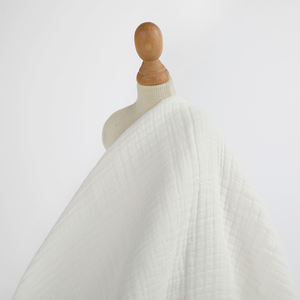 120gsm Peigné <span class=keywords><strong>Coton</strong></span> Mousseline <span class=keywords><strong>Gaze</strong></span> Tissu Tissé Plaine Style Visage Bouclier Bébé Vêtements-Garçon Chemises Vêtements <span class=keywords><strong>De</strong></span> Nuit Décor À La Maison Robe Utilisation - Product Image 1