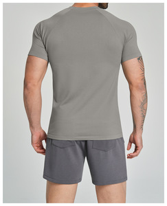 T-shirt de sport pour homme, sans couture, respirant, à séchage rapide, adapté à la randonnée, aux déplacements domicile-travail et aux activités sportives - Product Image 3