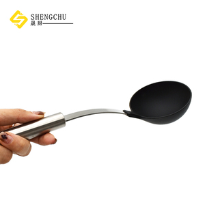 Ensemble complet personnalisé d'ustensiles de cuisine écologiques en acier inoxydable avec poignées, pics en nylon, spatules, <span class=keywords><strong>pince</strong></span> à éplucher, résistant aux aliments et au lave-vaisselle - Product Image 4