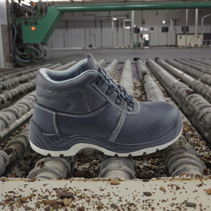 Bottes <span class=keywords><strong>de</strong></span> <span class=keywords><strong>sécurité</strong></span> <span class=keywords><strong>de</strong></span> travail à la <span class=keywords><strong>cheville</strong></span> anti-crevaison à tête en acier imperméables pour hommes personnalisées chaussures <span class=keywords><strong>de</strong></span> <span class=keywords><strong>sécurité</strong></span> antidérapantes pour utilisation en usine - Product Image 6