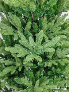 Árbol de Navidad Artificial Preiluminado de 6, 7 y 8 Pies con Luces LED Multicolor, Articulado, Densa Decoración Navideña para el Hogar y Comercios - Product Image 6