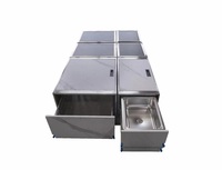 Camping-car de luxe moderne avec lit et cuisine extérieure mobile en acier inoxydable 304, taille personnalisée pour utilisation en voiture/véhicule