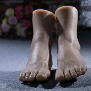 Sexy màu lúa mì Silicone Lifesize nam mannequin chân với xương hiển thị trang sức Sandal Giày sock hiển thị nghệ thuật Phác thảo