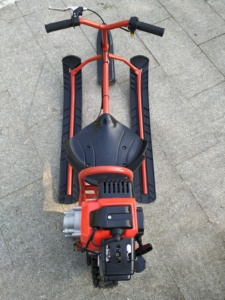 49cc /24V 300W Gasolina Mini Pocket Snow Ski Sled con freno de disco real y capacidad de carga de 50kg para niños - Product Image 6