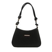 Sacs à main carrés moyens en PU pour femmes, nouvelle collection printemps 2025, motif tissé tendance, polyvalents, à bandoulière unique, vente en gros, populaires cette année