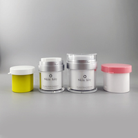 Bocaux en plastique de 1oz avec couvercles bocaux cosmétiques rechargeables bocaux de luxe lotion sans air emballage cosmétique contenant sous vide