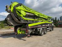 Camion pompe à béton hydraulique Zoomlion d'occasion 2021, 63m, châssis Mercedes Benz, moteur diesel, haute qualité, en stock, prêt à être expédié
