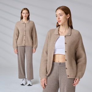 Fabricant de tricots, pull personnalisé pour femme, pull à col polo, cardigan tricoté pour femme - Product Image 1