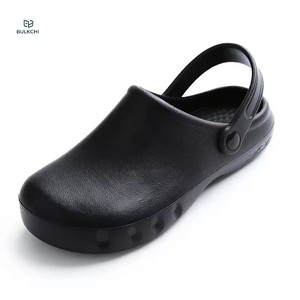 Scarpe da Infermiere Antiscivolo Morbide Estive in EVA e Zoccoli Unisex <span class=keywords><strong>di</strong></span> <span class=keywords><strong>Sicurezza</strong></span> per Infermieri <span class=keywords><strong>sul</strong></span> <span class=keywords><strong>Posto</strong></span> <span class=keywords><strong>di</strong></span> <span class=keywords><strong>Lavoro</strong></span> - Product Image 4