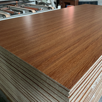 Panneau MDF en contreplaqué composite avec surface en placage d'ingénierie, en mélamine écologique, couleur personnalisée, marque JIUJIU 1