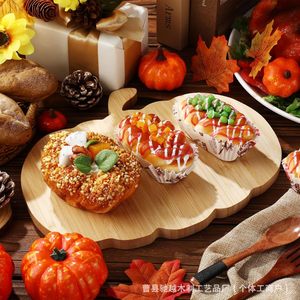 Tabla de cortar de madera con forma de calabaza para decoración de cocina y servir comida - Product Image 4