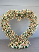 Arche de fleurs en soie éco-responsable et durable, fascinante, pour un mariage de rêve ou un fond de scène d'une demande en mariage enchanteur