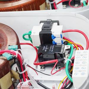 เครื่องปรับแรงดันไฟฟ้าแบบติดผนัง Ultra Servo ขนาด <span class=keywords><strong>5kva</strong></span> 220vac 60hz สำหรับใช้ในบ้าน <span class=keywords><strong>ราคา</strong></span>ขายส่ง - Product Image 5