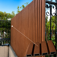 Panneaux muraux extérieurs WPC co-extrudés DongJian Great Wall, imperméables, ignifuges, design moderne, style antique pour la maison