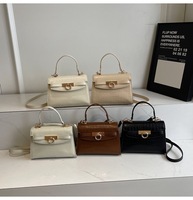 Sac à main en PU gaufré crocodile pour femme avec boucle à anneau métallique, poignée supérieure, sac bandoulière, petit sac à l'épaule pour usage quotidien et professionnel