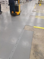 Tapete de PVC Industrial Encastrable con Sistema de Clic - Diseño Moderno, Impermeable, Alta Capacidad de Carga, Superficie Antideslizante para Uso en Talleres
