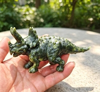 Statue de dinosaure en pierre naturelle sculptée à la main, réactive aux UV, en gros, pour la vente en gros, sculpture animale en cristal