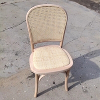 Chaise de salle à manger contemporaine en bois massif, durable, avec dossier moderne, pour usage domestique et extérieur (jardin) - Vente en gros