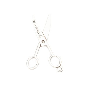 Breloque en alliage de zinc en forme de ciseaux ouverts, motif outil de couture <span class=keywords><strong>pour</strong></span> la décoration de badges de rétret de quilting - Product Image 3