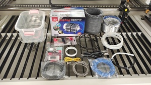 เครื่องตัดอะครีลิคสลักเลเซอร์รังผึ้ง1390 CO2เกรดสูงหัวเดี่ยวสี่หัว - Product Image 4