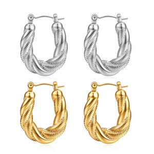 Boucles d'oreilles créoles 27MM en forme de U, chaîne serpent tressée double couche, en acier inoxydable plaqué or 14K, pour usage quotidien - Product Image 1