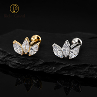 Anting-anting tusuk titanium tanpa ulir, model triple marquise CZ, bunga opal cluster, untuk piercing tulang rawan, helix, dan tragus.