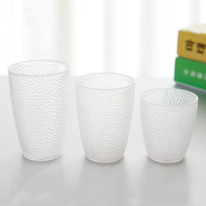 Jarra de Cerveza Transparente de 201-300 ml, Diseño Moderno y Minimalista para el Hogar, Cocina y Fiestas - Product Image 1