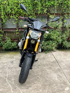 <span class=keywords><strong>Moto</strong></span> Essence Yamaiha <span class=keywords><strong>MT</strong></span>-09 d'Occasion avec Moteur 900cc, <span class=keywords><strong>Moto</strong></span> Sportive d'Occasion - Product Image 3
