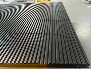 Porte de <span class=keywords><strong>garage</strong></span> sectionnelle en aluminium grillé noir moderne pour villa Télécommande Portes de <span class=keywords><strong>garage</strong></span> électriques pour maisons - Product Image 4
