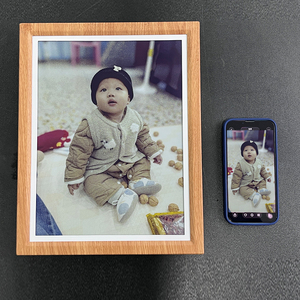 กรอบรูปไม้สั่งทำพิเศษจากโรงงาน ขายดี ขนาด 13.3 นิ้ว หน้าจอ E-ink Spectra 6 (E6) จอ E-Paper สีเต็มรูปแบบ กรอบรูปดิจิตอลอัจฉริยะ - Product Image 1