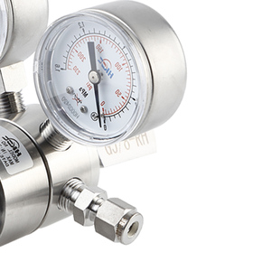 Régulateur de gaz, d'air, d'oxygène et d'hélium basse et haute pression HCV01 avec manomètre et vanne de réduction de pression - Product Image 2