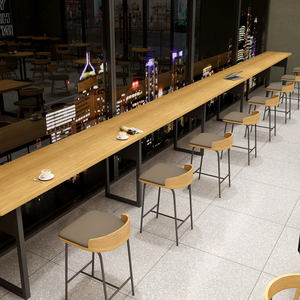 ชุดเฟอร์นิเจอร์คาเฟ่สไตล์นอร์ดิกสมัยใหม่ เก้าอี้รับประทานอาหารพนักพิงโค้งพร้อมเบาะสีเทา และโต๊ะลายไม้โอ๊ค เก้าอี้รับประทานอาหารพนักพิงโค้ง - Product Image 3