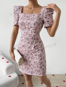 Jacquard de poliéster tejido con telas de patrón elevado texturizadas en 3D para hacer Vestido de manga corta abullonada de Jacquard Frenchy para mujer - Product Image 6