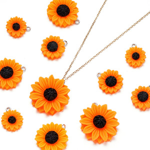 Pendentif tournesol en résine 20-32mm pour la fabrication de boucles d'oreilles, accessoires de bijoux, vente en gros - Product Image 2